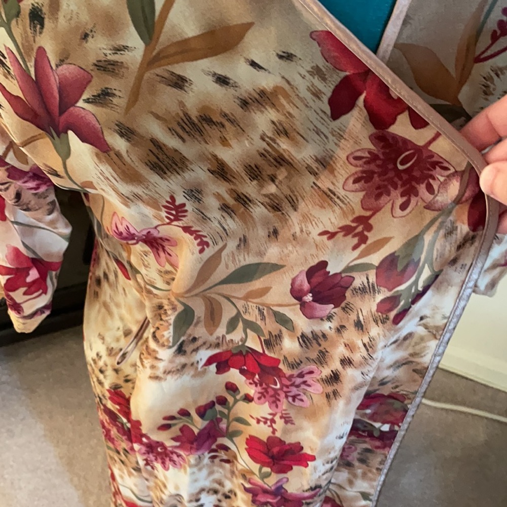 Secret Treasures Robe - Picture 2 of 6